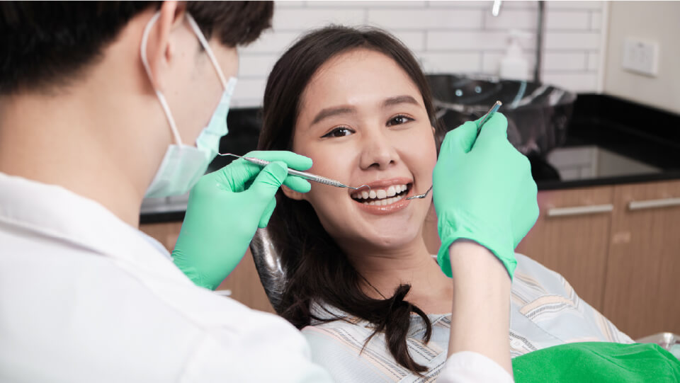 นักท่องรักษาฟันกับคุณหมอ โดยมีประกันเดินทางต่างประเทศเป็นคนจ่ายค่ารักษาให้​